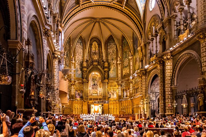 Montserrat Tour with Cogwheel Train, Monastery & Black Madonna - Seeing the Black Madonna