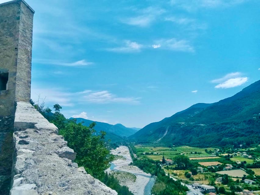 Mountain Train Experience: Hike & Mystic Forest (From Nice) - How the guides affect the day