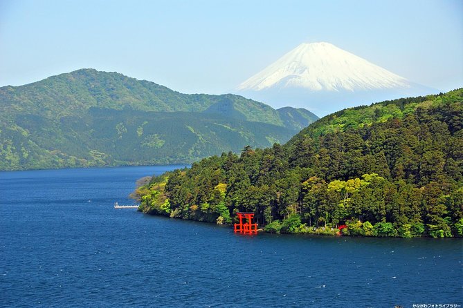 Mt. Fuji and Hakone Day Trip From Tokyo with Bullet Train Option - Meeting at the Shinjuku Love sculpture