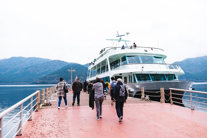 Mt Fuji & Hakone Cruise, Drum Show Bullet Train 1 Day from Tokyo - Lake Ashi by boat