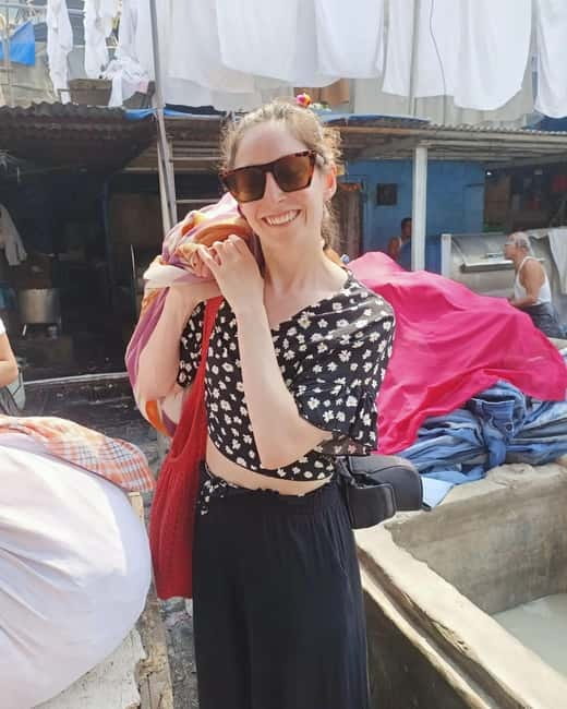 Mumbai: Dharavi Slum and Dhobi Ghat Tour with Train Ride - Walking through Dharavi for two hours