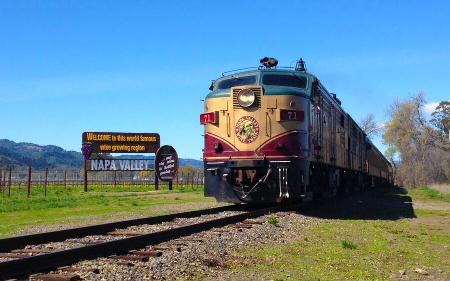 Napa Valley Wine Train: Gourmet Express Lunch or Dinner - A dining car built for slow travel