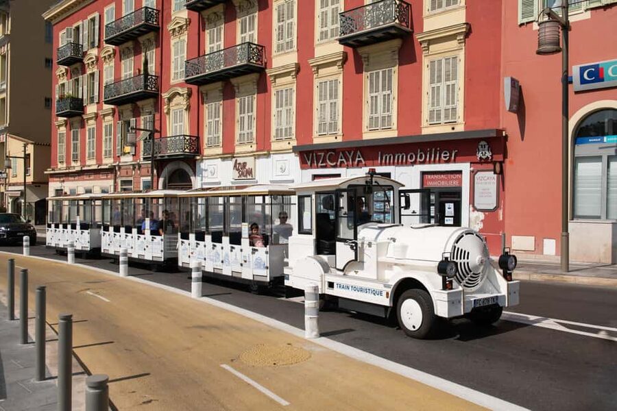 Nice: A gentle ride on a small electric train with panoramic views - A simple ride to Nice’s best high view
