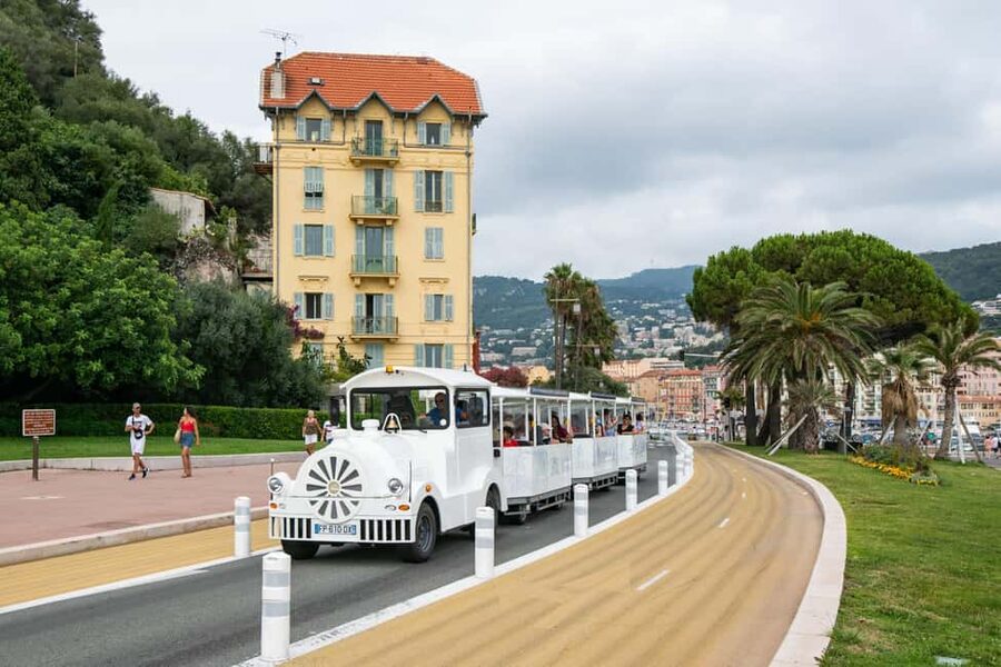 Nice: A gentle ride on a small electric train with panoramic views - From the Promenade des Anglais into the old city