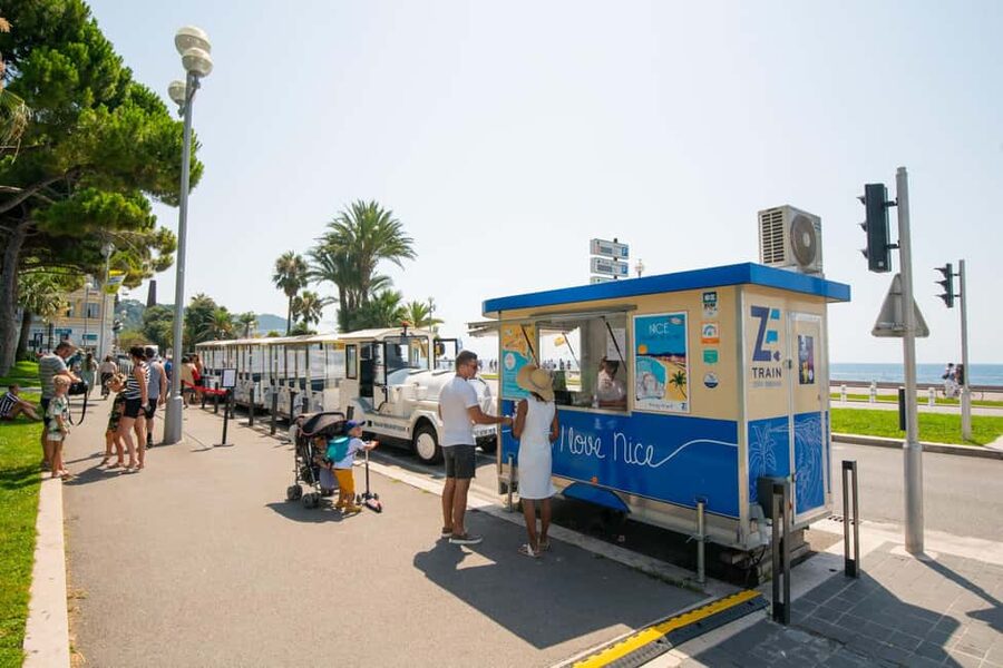 Nice: A gentle ride on a small electric train with panoramic views - Who should book the Nice electric train?