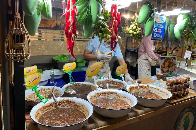 Night life in Bangkok - Jodd Fairs Train Night Market(Joint) - What the $15.39 price buys you