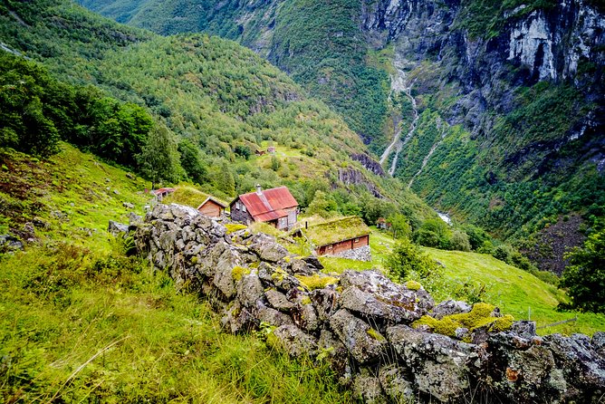 Oslo To Bergen Self-Guided Full Day Trip with Flåm Railway And Fjord Cruise - Weather, crowds, and the best mindset