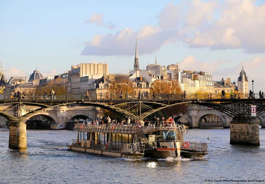 Paris: Montmartre Train Ride w/ Optional Seine River Cruise - Adding the one-hour Seine cruise