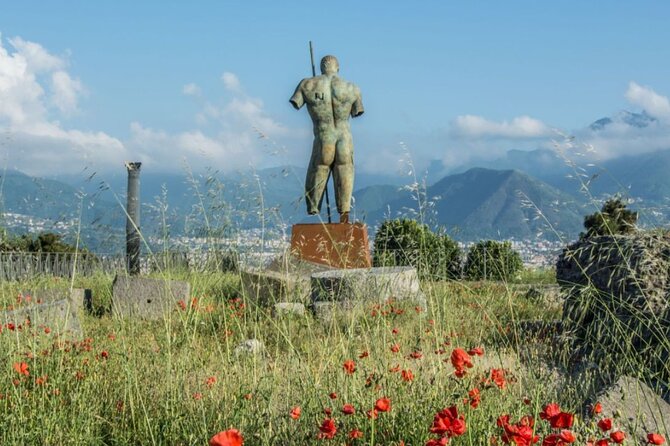Pompeii and Naples Tour from Rome by Train with Lunch - Pizza lunch in the birthplace of Neapolitan pizza