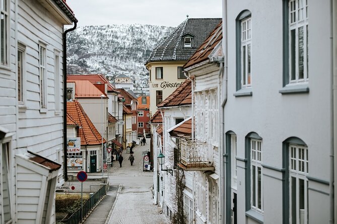 Private Bergen Walking tour with Funicular - The three-hour timing works best for a first visit