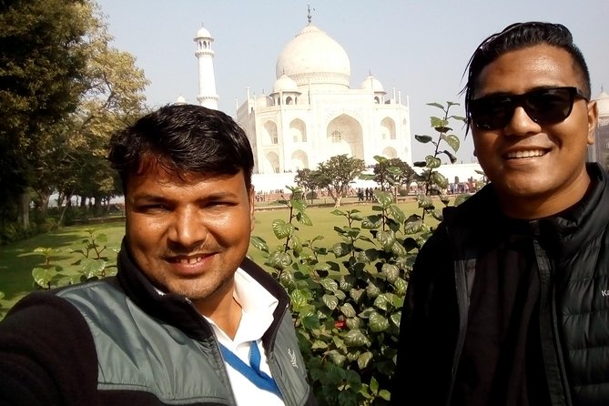 Private Day Tour of Taj Mahal and Agra Fort By Super fast train - Agra Fort adds the imperial story