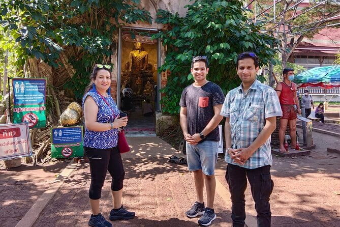 Private Floating Market & Maeklong Railway Tour from Bangkok - Damnoen Saduak by long-tail boat