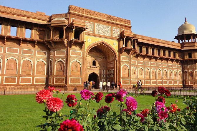 Private One Day Taj Mahal Tour by Gatimaan Express Train - Meeting your Agra guide and driver
