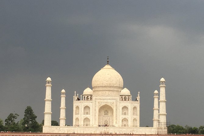 Private Tajmahal Day Tour From New Delhi By Gatiman Express Train - Agra Fort shows the Mughal court from another angle