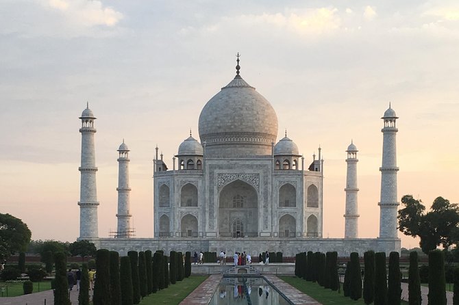 Private Tajmahal Day Tour From New Delhi By Gatiman Express Train - Lunch breaks the day without wasting it