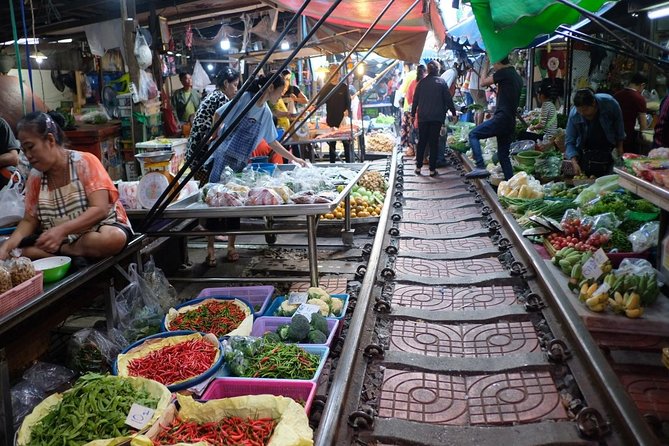 Private Tour from Bangkok: Railway and Floating Markets Tour - Should you book this market tour?