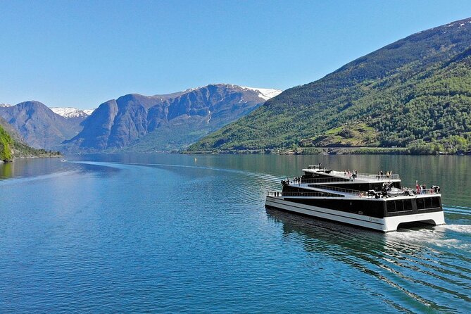 Private tour - Viking Village, Nærøyfjord Cruise and Flåm Railway - Why this route works so well from Bergen