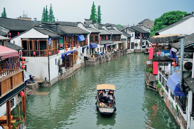 Private Tour:Zhujiajiao Water Town, Shanghai Tower & Maglev Train - Key details before you book