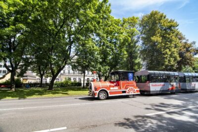 Regensburg: City Tour with the Bimmelbahn Train