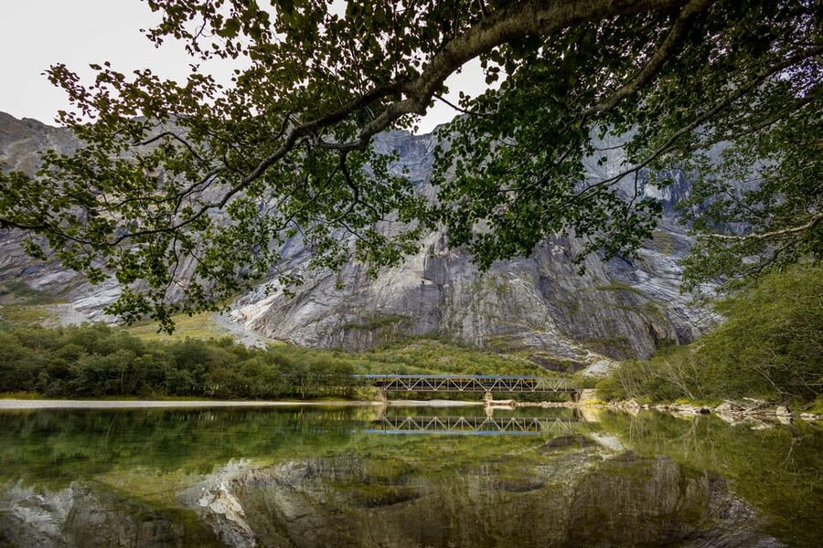 Romsdalen: Rauma Railway Golden Train with Guide - Bjorli: a short break with a small historical collection