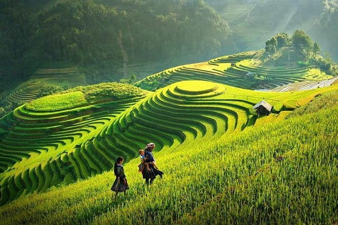 Sa Pa Trekking 2 Days 3 Nights Homestay by Night Train - Why the small group matters
