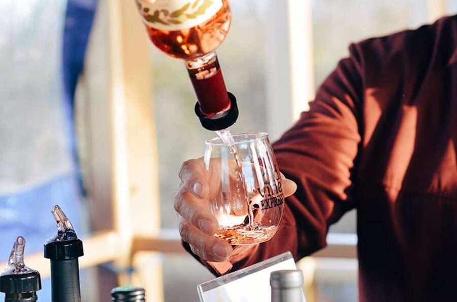 Sacramento: Old Vine Express Train Ride with Wine Tasting - A sparkling welcome before the tasting begins