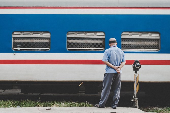 Saigon Railway Village Photo Tour - Coffee, noodles, or banh mi after the shooting