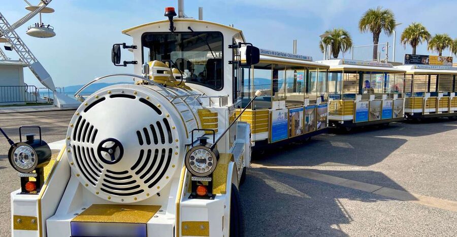 Saint-Raphaël : The Little Train of Saint Raphaël Tour - Along the port, where the town feels open
