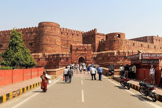Same Day Agra Tour By Gatimaan Express Train from delhi - Agra Fort and the Mughal capital