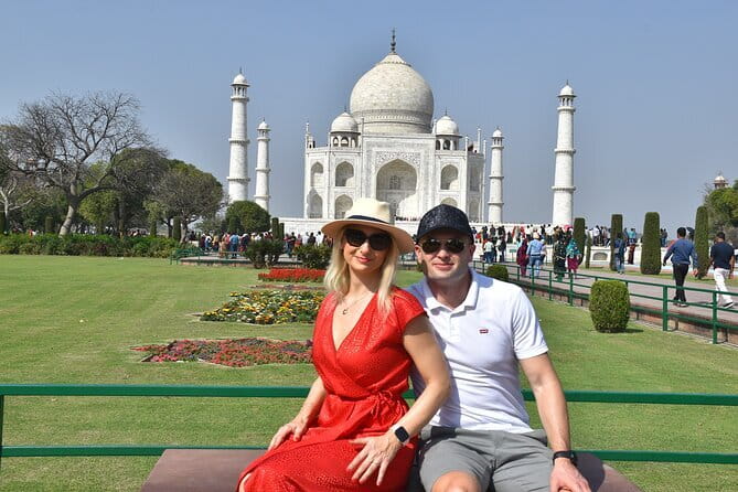 Same Day Taj Mahal and Agra Tour by Fastest Train from Delhi - Shopping and Agra Crafts