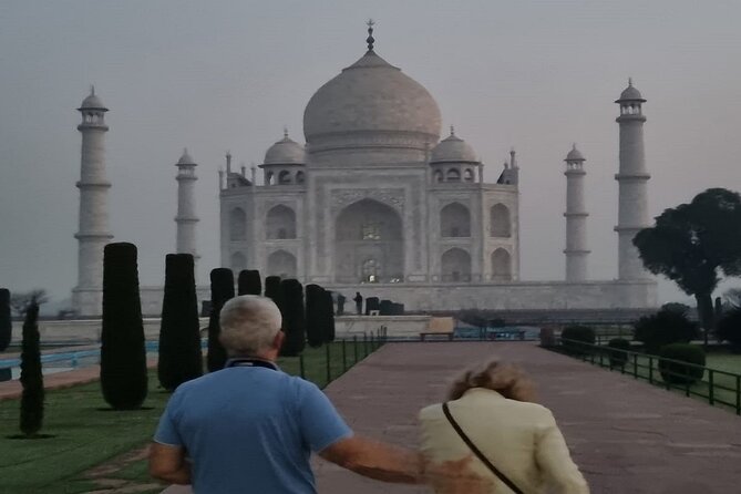 Same Day Taj Mahal Tour by Gatiman Express Train - The long day and other points to weigh
