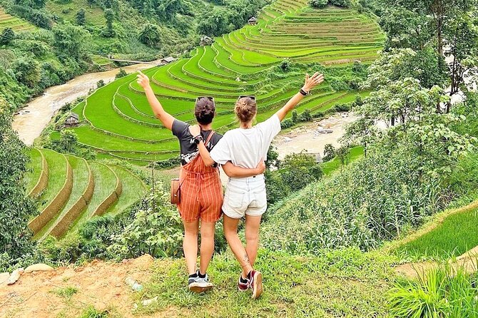 Sapa Trek Tour with Sleeper Bus/Night Train - Overnight at Hotel - The Bac Ha Sunday option