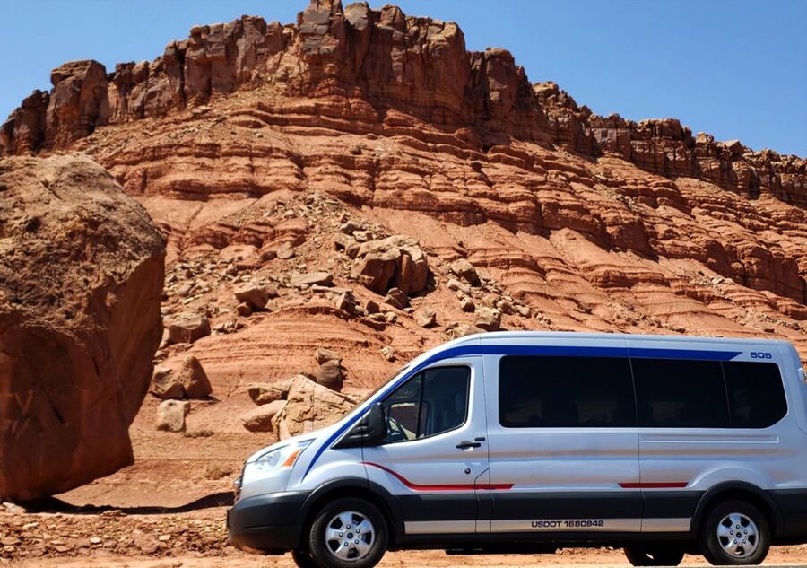 Sedona/Flagstaff: Grand Canyon Tour & First-Class Train Ride - Morning pickup from Sedona, Flagstaff, or Village of Oak Creek