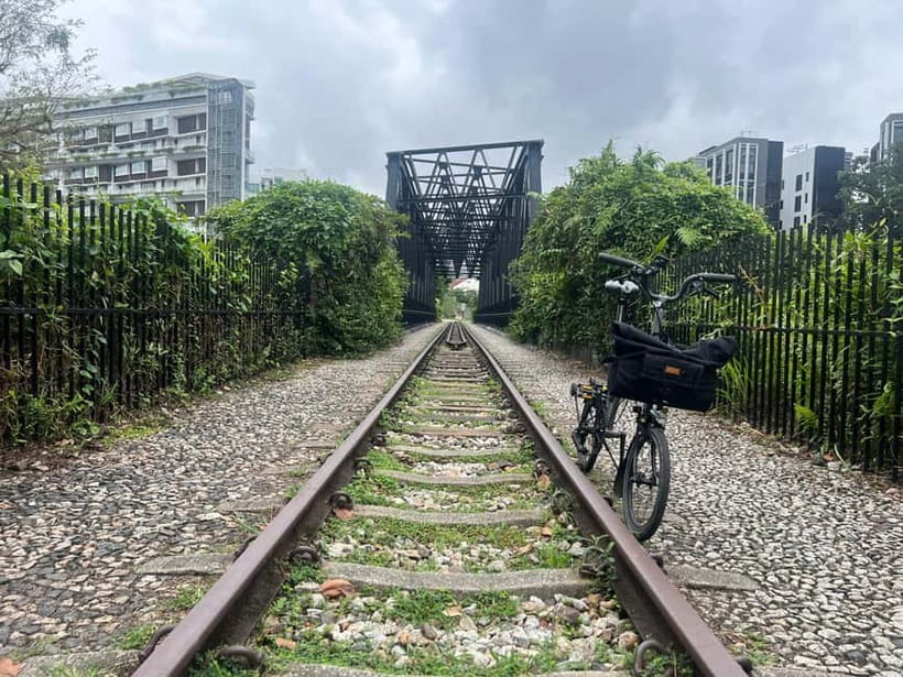 Singapore Brompton Bike Tour from Rail Corridor, with food! - Who will enjoy this ride most