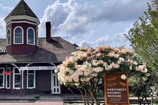 Snoqualmie Fall & Railway Museum 3-Hours (Private Tour) - Snoqualmie Historic Town and its railway identity