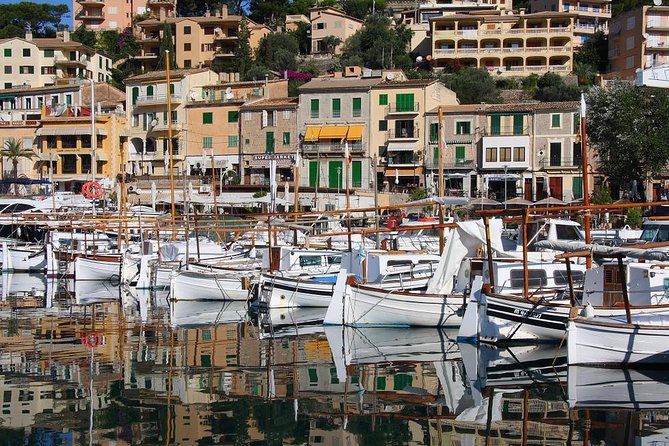Soller Port with Train and Tram Mallorca Half Day Trip - Port de Sóller and the short coastal pause