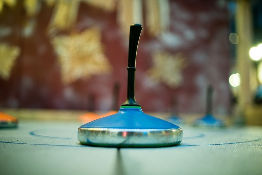 Stuttgart: Curling rail rental - What you actually do on the Stuttgart rink