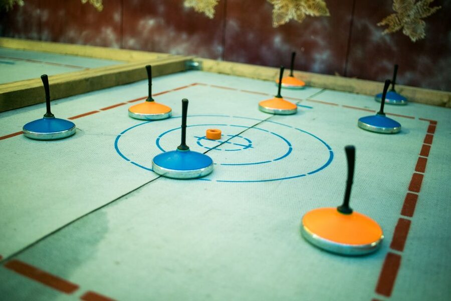 Stuttgart: Curling rail rental - Why the private format works well for groups