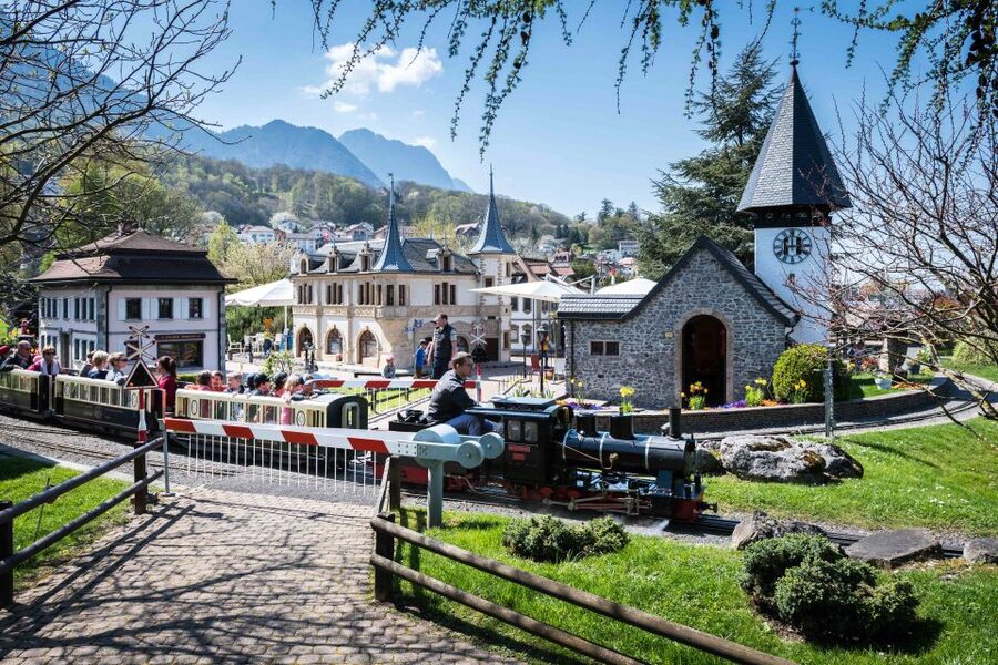 Swiss Vapeur Parc : the most beautiful railway park - Bridges, tunnels, and miniature Swiss scenes