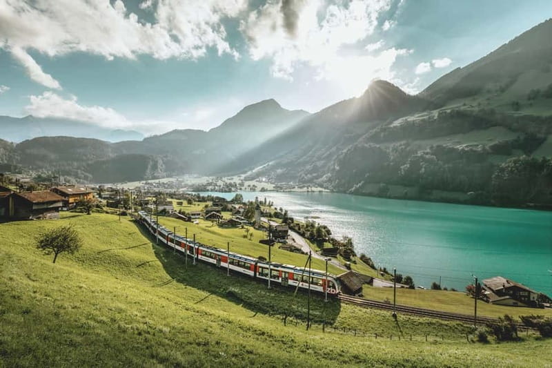 Switzerland: Train, Bus, Boat Travel Pass Flex - Panoramic trains require extra planning