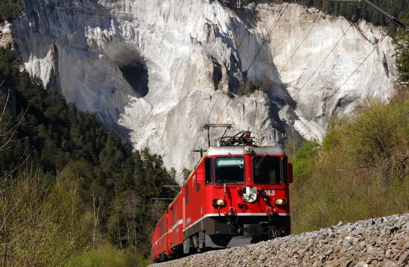 Switzerland: Train, Bus, Boat Travel Pass Flex - Children can change the value calculation