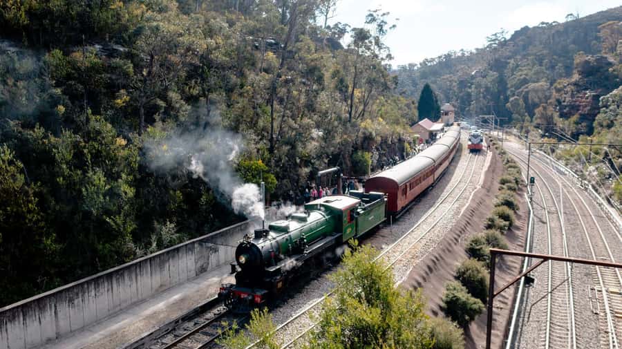 Sydney: Heritage Zig Zag Steam Train and Blue Mountains Tour - Scenic World brings the fast, modern finish
