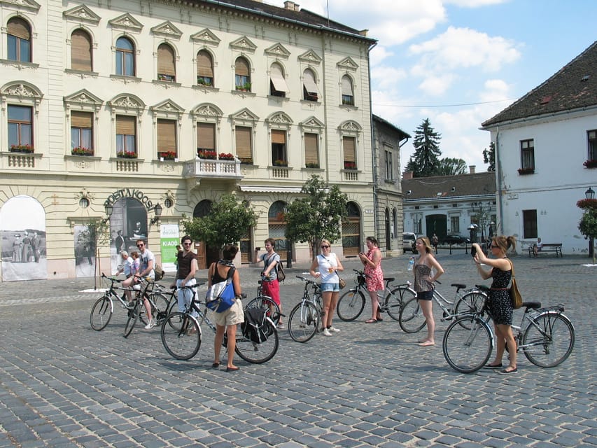 Szentendre Bike & Train Tour by Budapest Bike Breeze - Free time before the Danube return