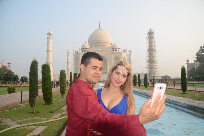 Taj Mahal Agra Tour by Gatimaan Express Train - Returning to Delhi by the same fast train