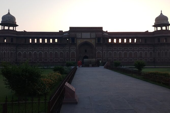 Taj Mahal and Agra Fort Tour By Fastest Train - Gatiman Express - Agra Fort and the Mughal Court