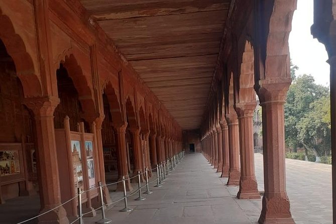 Taj Mahal City Tour by car or train from Jaipur - Seeing the Taj Mahal with a local guide