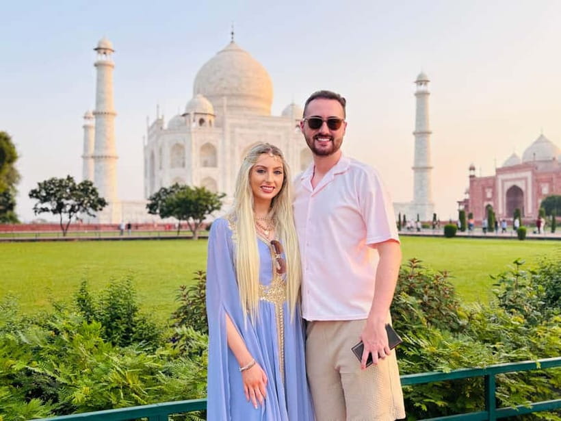 Taj Mahal Day Trip from Delhi by Gatimaan Express Train - The Taj Mahal: two hours with a guide