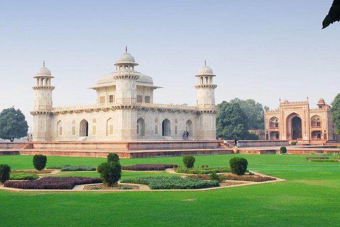 Taj Mahal Private Tour by Gatimaan Express Train - Who will enjoy this day trip