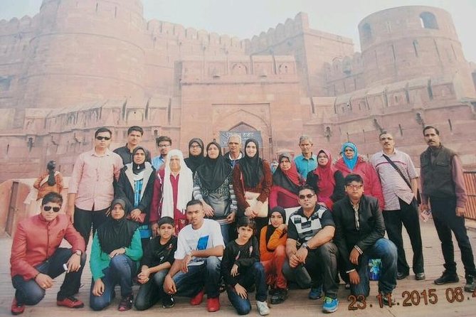 Taj Mahal Same Day Tour by Fastest Train - What private travel for up to three really means
