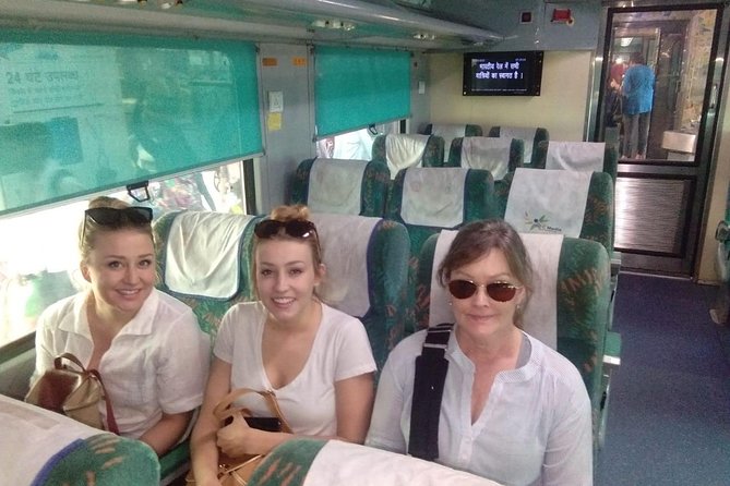 Taj Mahal Same Day Tour by India's Fastest Train - The train ride to Agra, with breakfast included